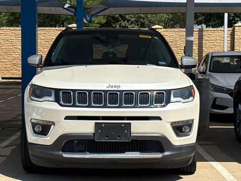 Used 2021 Jeep Compass Limited w/ Elite Exterior Group FWD image 2
