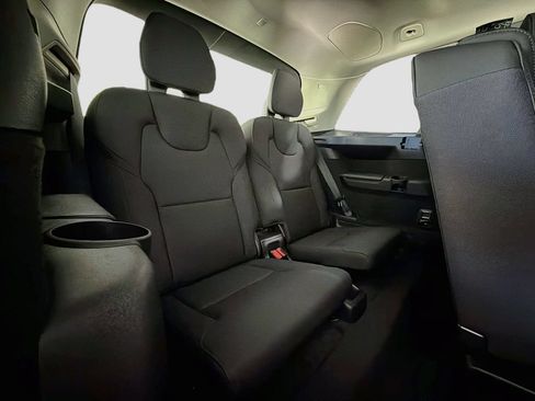 New 2026 Volvo XC90 B6 Plus w/ Protection Package Premier AWD/4WD image 29