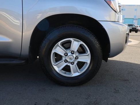 Used 2018 Toyota Sequoia SR5 image 25