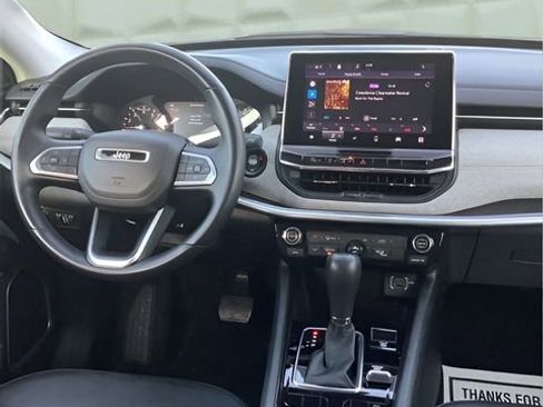 Certified 2022 Jeep Compass Latitude image 20