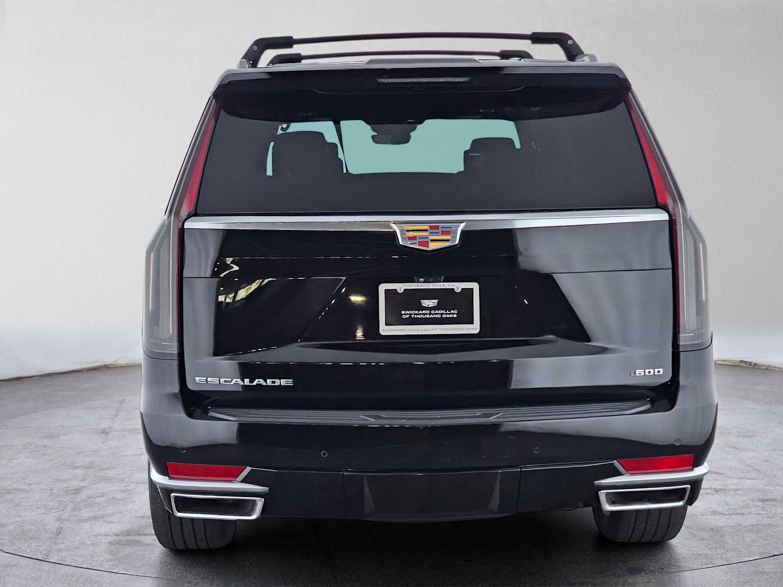 Certified 2024 Cadillac Escalade ESV Premium Luxury Platinum AWD/4WD image 4