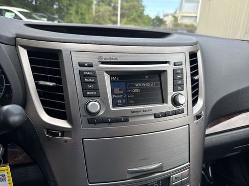 Used 2013 Subaru Legacy 2.5i Limited AWD/4WD image 19
