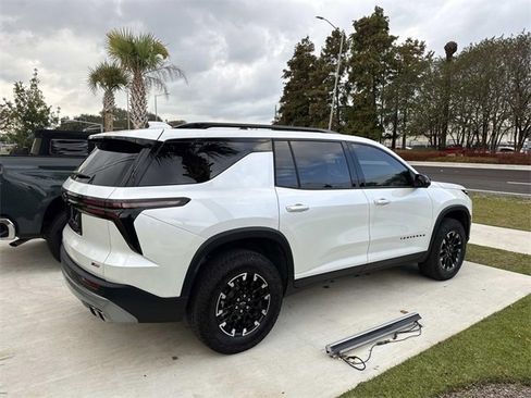 Used 2025 Chevrolet Traverse Z71 w/ Driver Confidence Package image 7