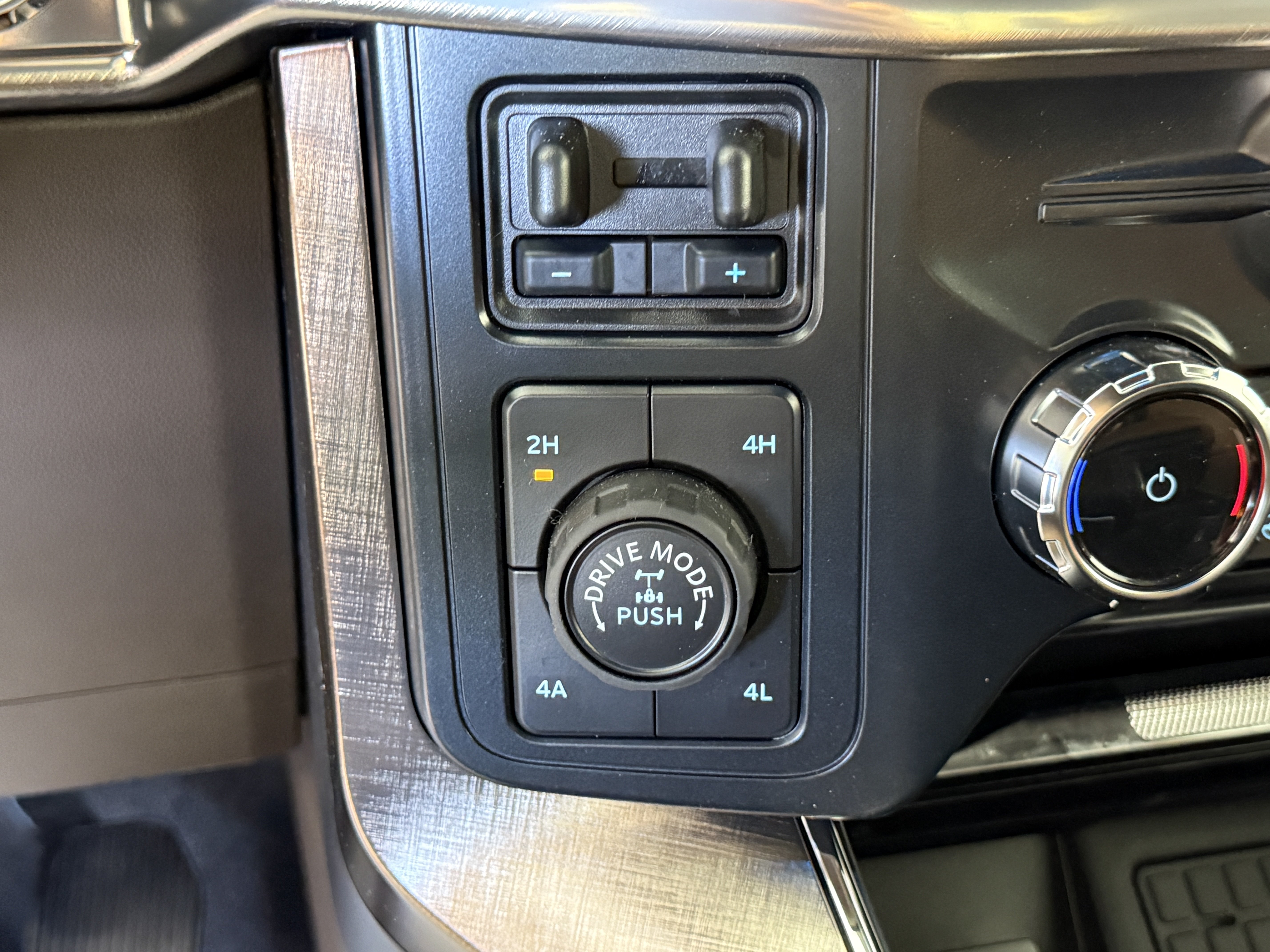New 2026 Ford F150 King Ranch w/ Equipment Group 601A High AWD/4WD image 22