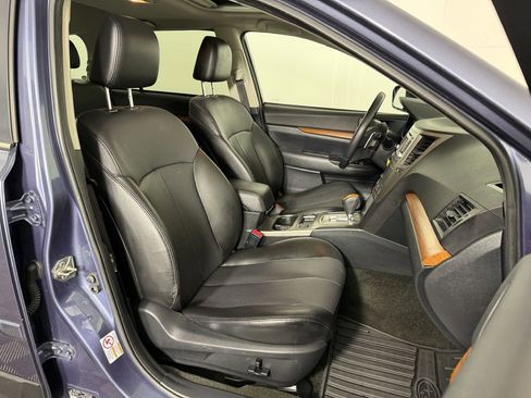 Used 2014 Subaru Outback 2.5i Limited w/ Moonroof Package AWD/4WD image 25