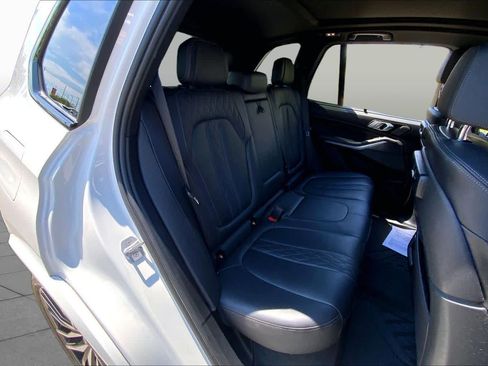 Used 2020 BMW X5 M50i w/ Executive Package AWD/4WD image 18