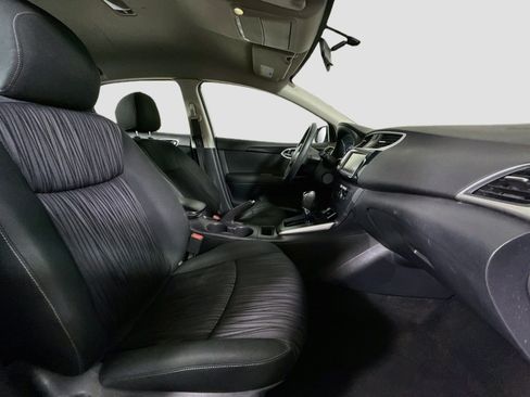 Used 2019 Nissan Sentra SV FWD image 29