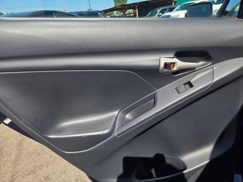 Used 2010 Toyota Matrix S image 12