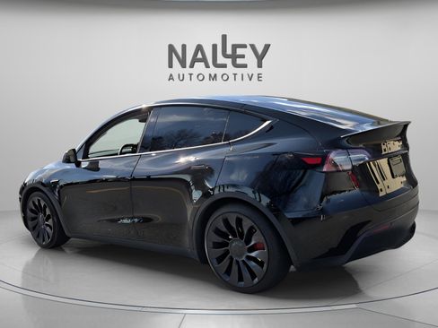 Used 2023 Tesla Model Y Performance image 4