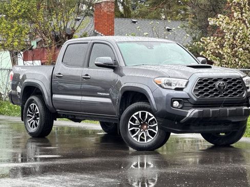 Used 2021 Toyota Tacoma TRD Sport w/ Technology Package image 1