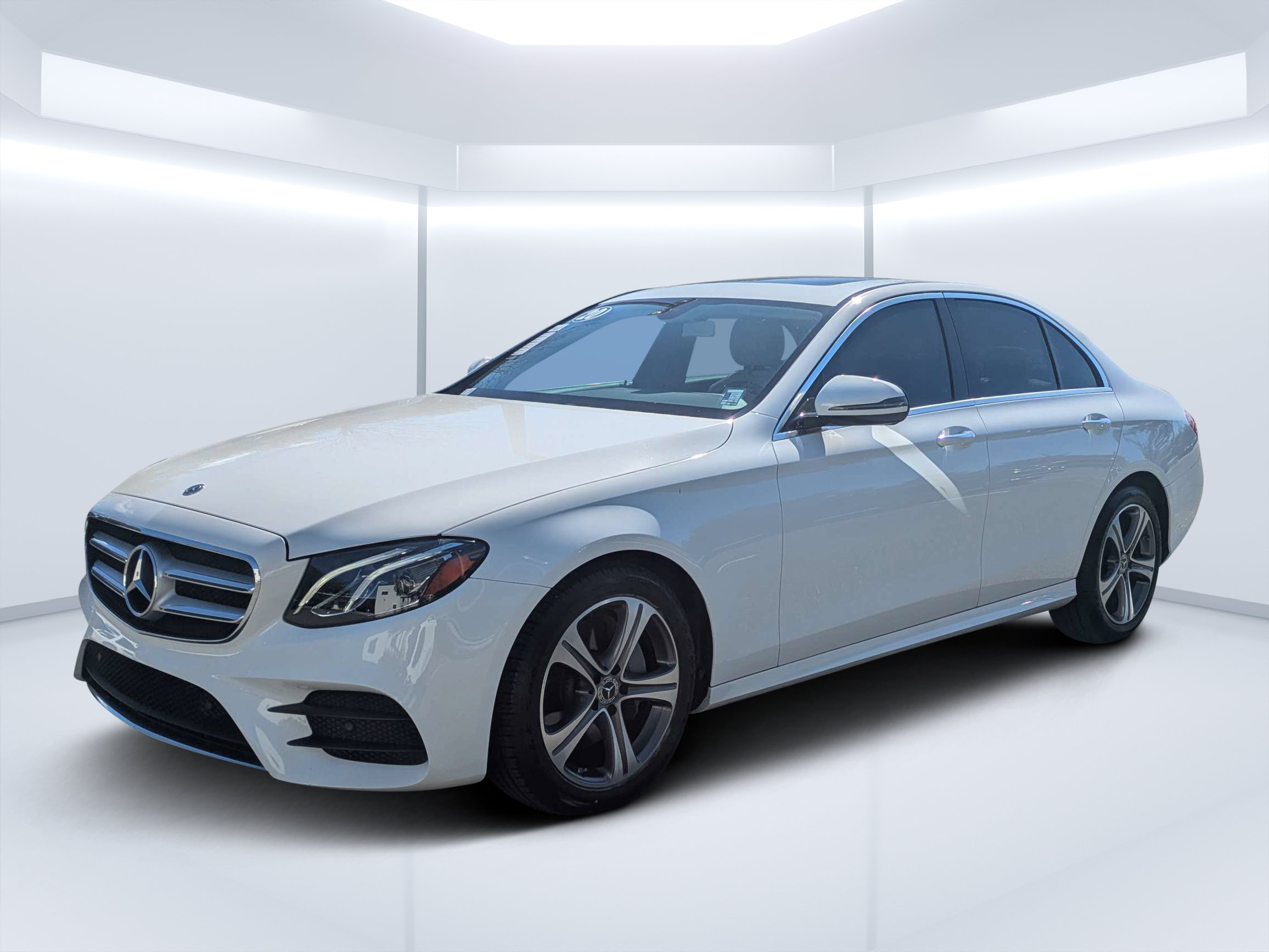 Used 2020 Mercedes-Benz E 350 Sedan image 7