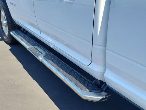 Used 2024 RAM 3500 Big Horn AWD/4WD image 35