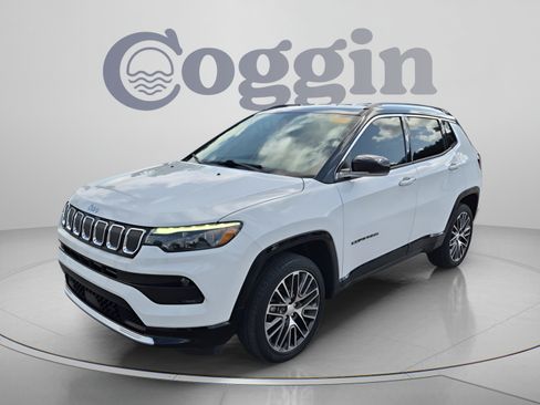 Used 2022 Jeep Compass Limited w/ Elite Group AWD/4WD image 1