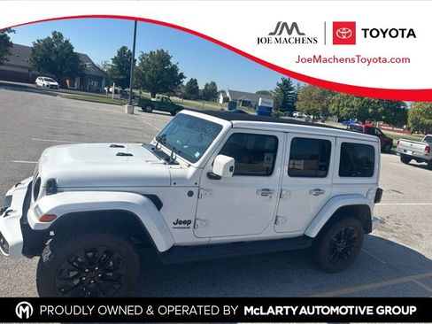 Used 2021 Jeep Wrangler Unlimited Sahara image 1