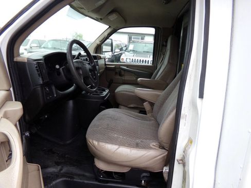 Used 2007 GMC Savana 3500 image 11