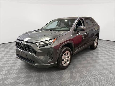 Used 2023 Toyota RAV4 LE AWD/4WD image 5