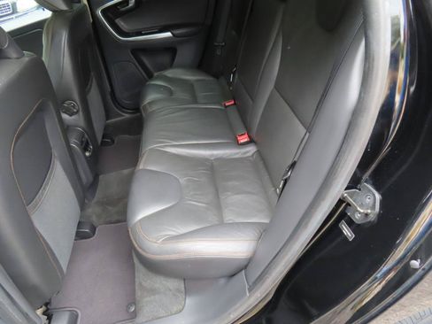Used 2013 Volvo XC60 T6 AWD/4WD image 8