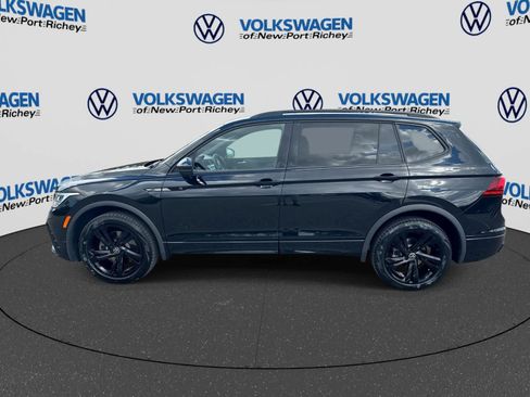 Used 2024 Volkswagen Tiguan SE R-Line FWD image 11