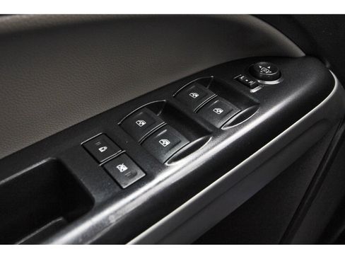 Used 2017 Chevrolet Colorado LT w/ LT Convenience Package RWD image 23