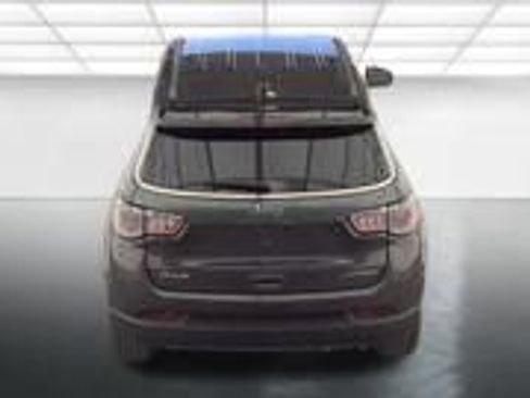 Used 2022 Jeep Compass Limited image 13