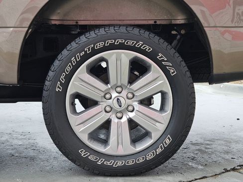 Used 2020 Ford F150 XLT w/ Equipment Group 302A Luxury image 27