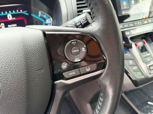 Used 2018 Honda Odyssey Elite image 16