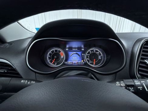 Used 2020 Jeep Cherokee Limited image 10