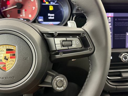 New 2026 Porsche Macan S image 21