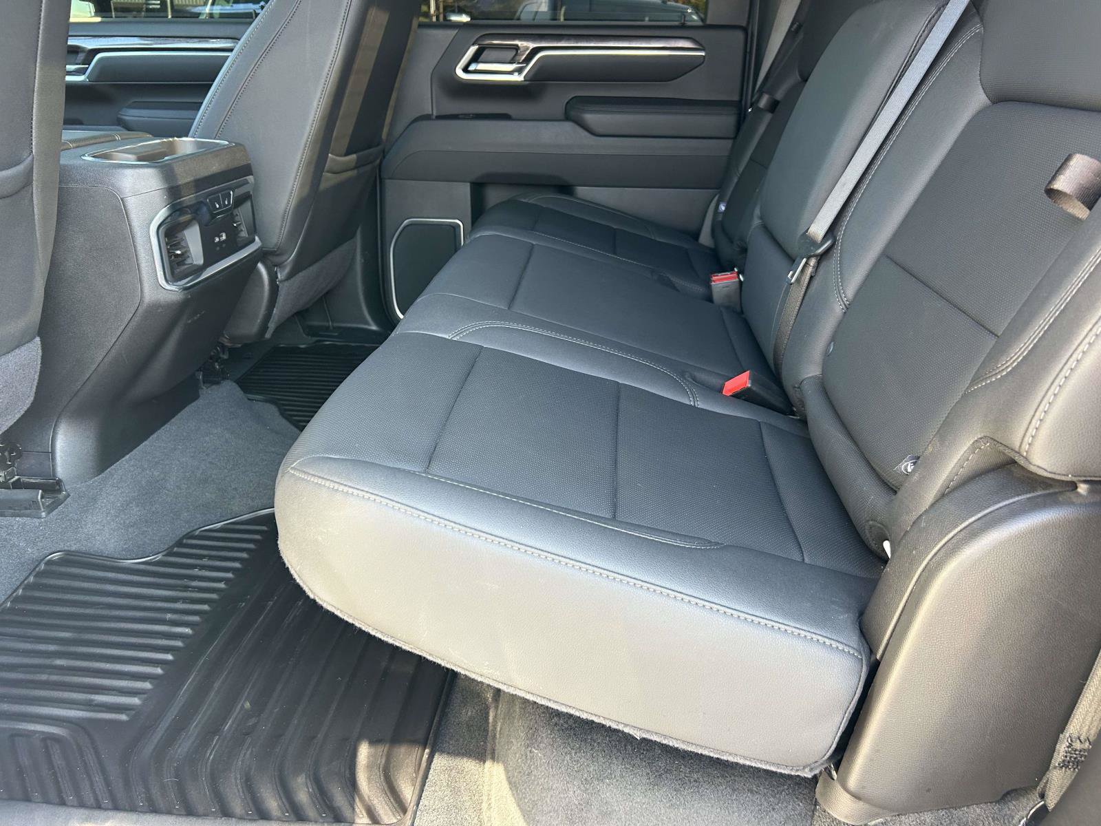 Used 2025 Chevrolet Silverado 2500 LTZ w/ LTZ Plus Package AWD/4WD image 15