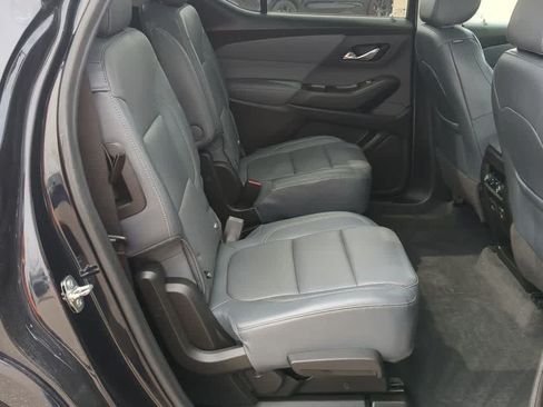 Used 2020 Chevrolet Traverse Premier w/ LPO, Blackout Package AWD/4WD image 19