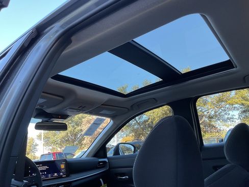 New 2026 Nissan Kicks SV w/ SV Premium Package image 17