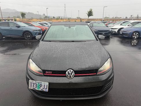 Used 2016 Volkswagen GTI SE w/ Lighting Package (SEL) FWD image 6