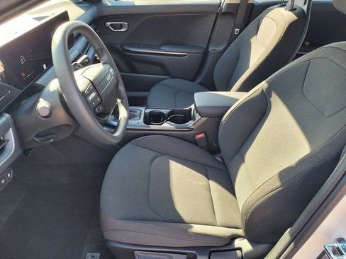 New 2026 Kia K4 FWD image 8