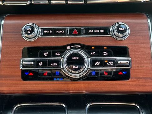 Used 2023 Lincoln Aviator Reserve w/ Equipment Group 201A AWD/4WD image 31