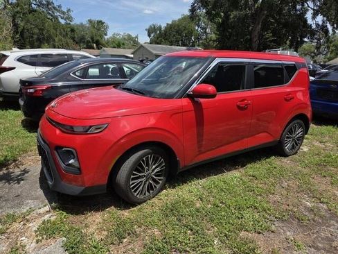 Used 2021 Kia Soul LX FWD image 2