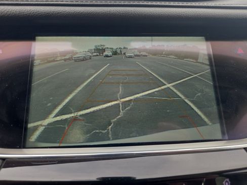 Used 2018 Cadillac XT5 Premium Luxury AWD/4WD image 23