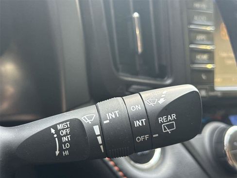 Used 2016 Toyota RAV4 SE w/ Advanced Technology Package AWD/4WD image 27