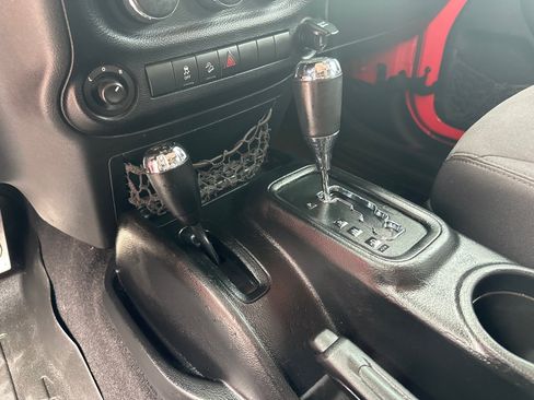 Used 2013 Jeep Wrangler Unlimited Sport AWD/4WD image 24