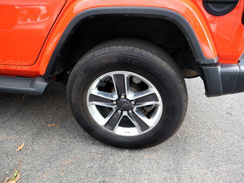 Used 2020 Jeep Wrangler Unlimited Sahara w/ LED Lighting Group image 9