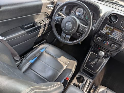 Used 2015 Jeep Patriot 4WD image 9
