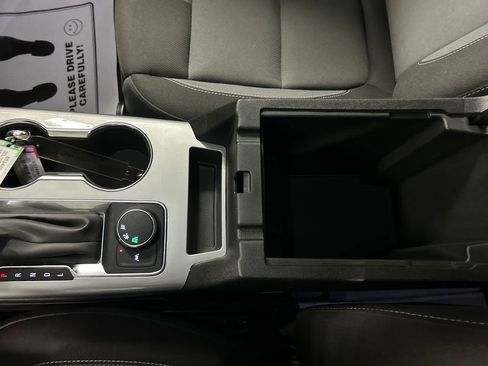Used 2025 Chevrolet Blazer LT FWD image 21