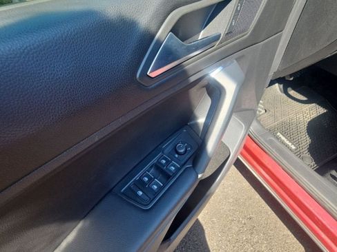 Used 2020 Volkswagen Tiguan SE AWD/4WD image 14