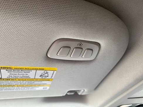 Used 2025 Ford Expedition Active AWD/4WD image 26