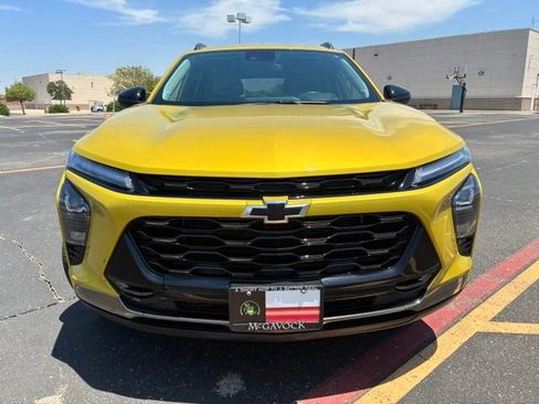 Used 2024 Chevrolet Trax ACTIV w/ Sunroof Package FWD image 9
