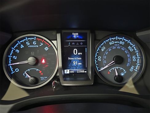 Used 2022 Toyota Tacoma TRD Off-Road image 21