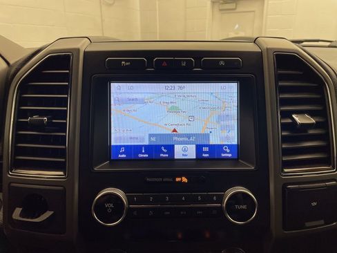 Used 2020 Ford Expedition XLT w/ Equipment Group 202A RWD image 17