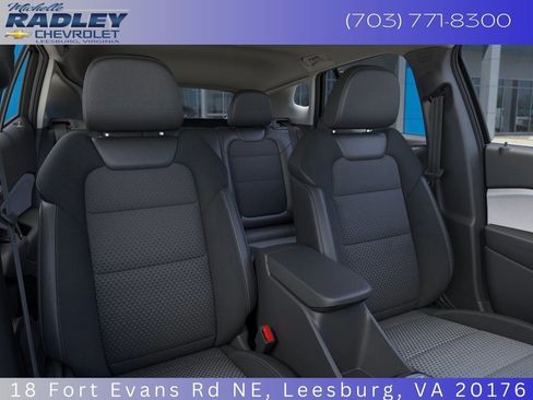 New 2026 Chevrolet Trax LT w/ Sunroof Package image 16