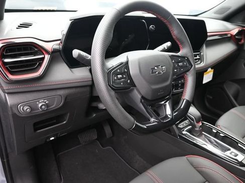 New 2026 Chevrolet TrailBlazer RS w/ Convenience Package FWD image 19