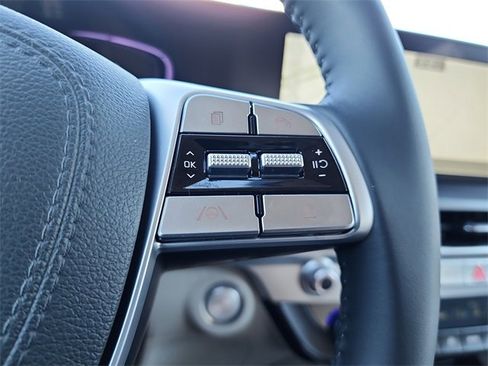 New 2025 Kia Telluride S image 24