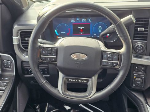 Used 2025 Ford F350 Platinum AWD/4WD image 19
